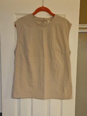 Anthropologie Sleeveless Crewneck Tank in Light Taupe
